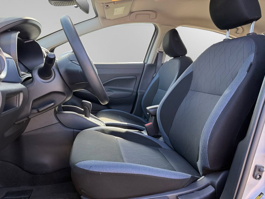 Used 2025 Nissan Versa SV w/ Trunk Package FWD image 9