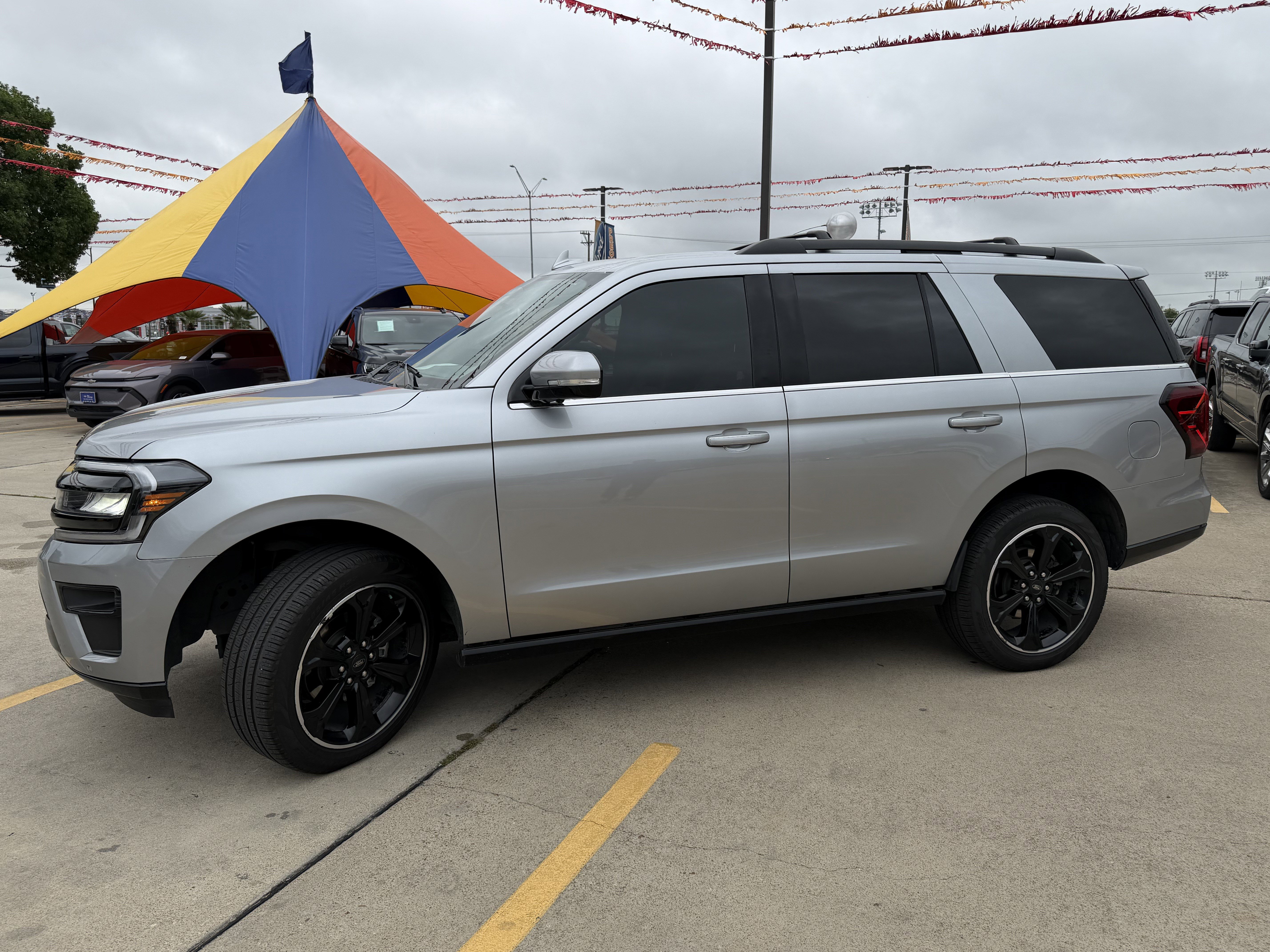 Certified 2024 Ford Expedition Limited RWD image 11