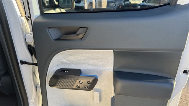 Certified 2025 Ford Maverick XLT image 15