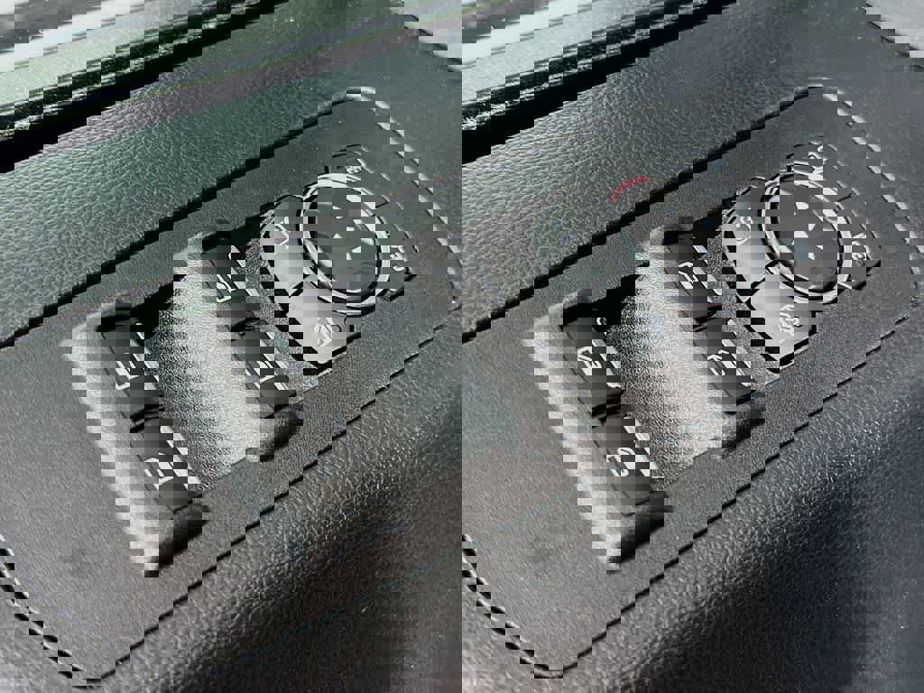 Certified 2019 Ford F150 Platinum w/ Equipment Group 701A Luxury image 30