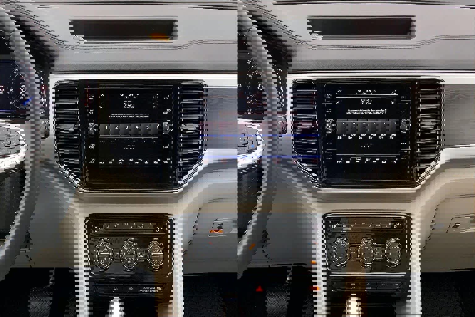 Used 2023 Volkswagen Atlas SE w/ Black Wheel Package image 8