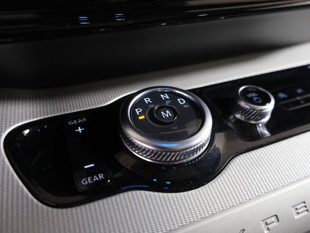 Certified 2025 Ford Expedition Active AWD/4WD image 22