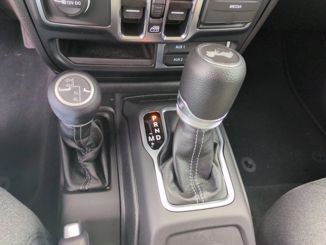 Used 2024 Jeep Wrangler Unlimited Sahara w/ Safety Group image 25