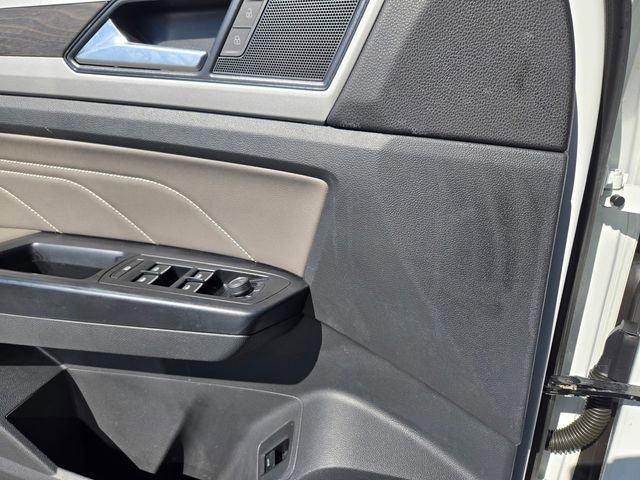 Used 2021 Volkswagen Atlas SE w/ Towing Package image 15