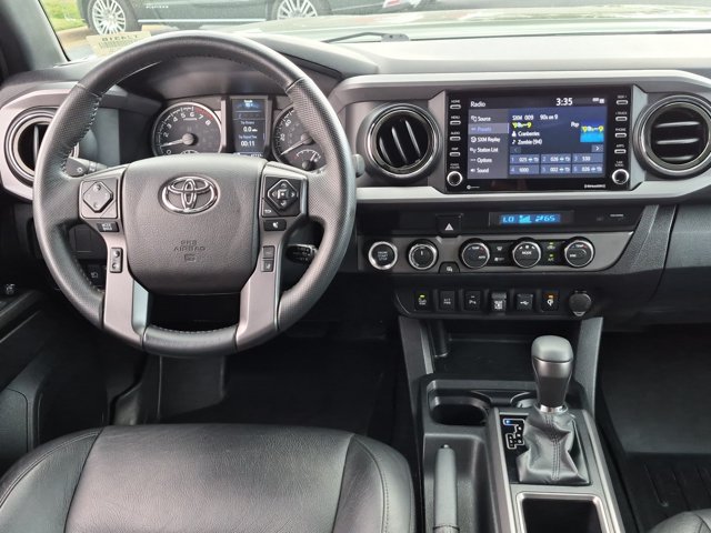 Used 2022 Toyota Tacoma TRD Off-Road w/ Technology Package AWD/4WD image 30