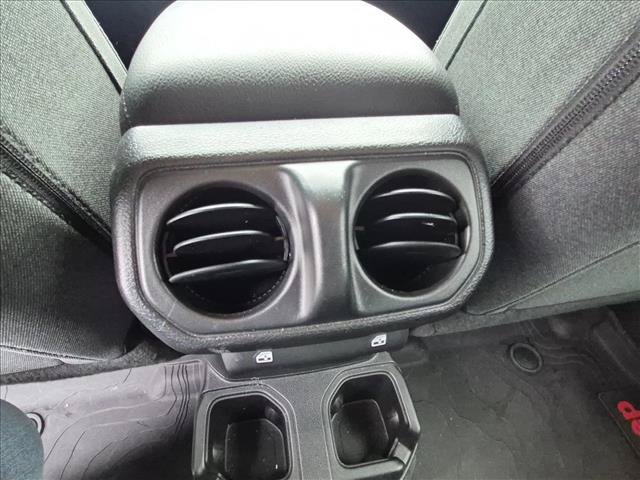 Used 2025 Jeep Gladiator Sport AWD/4WD image 14