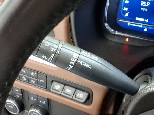 Used 2022 Chevrolet Suburban High Country w/ LPO, Illumination Package AWD/4WD image 17