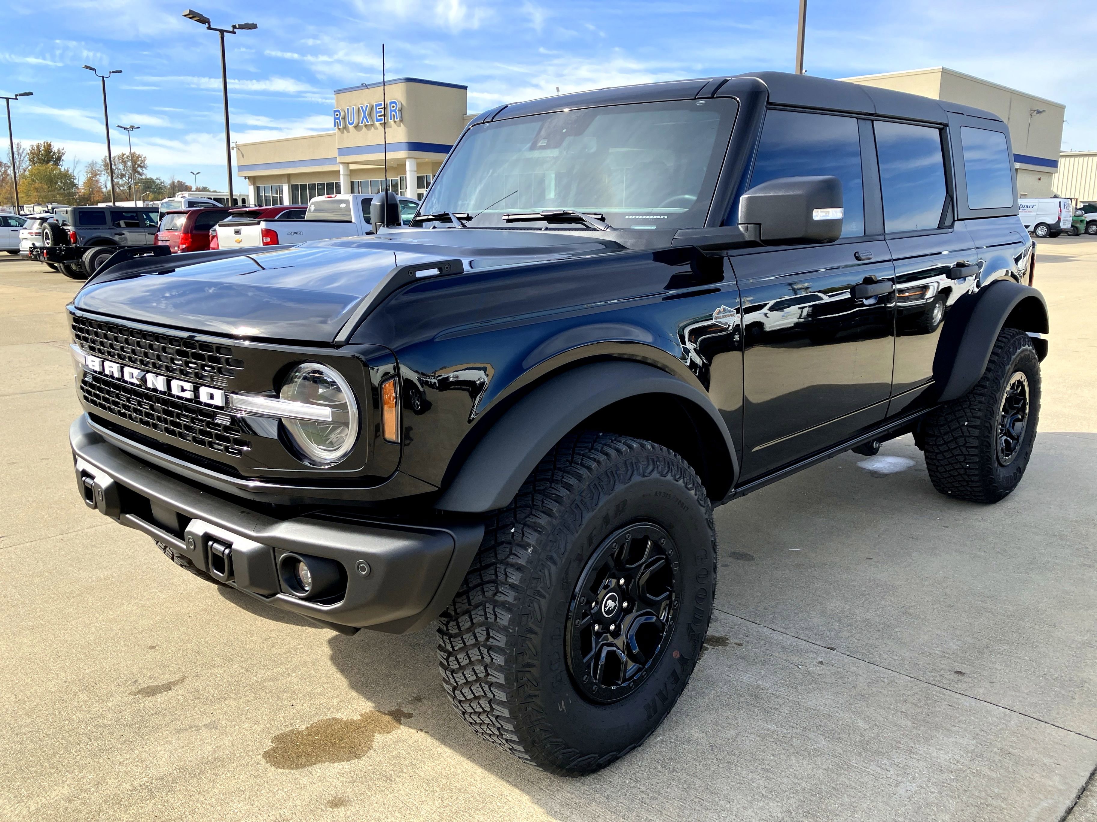 Certified 2023 Ford Bronco Wildtrak image 2