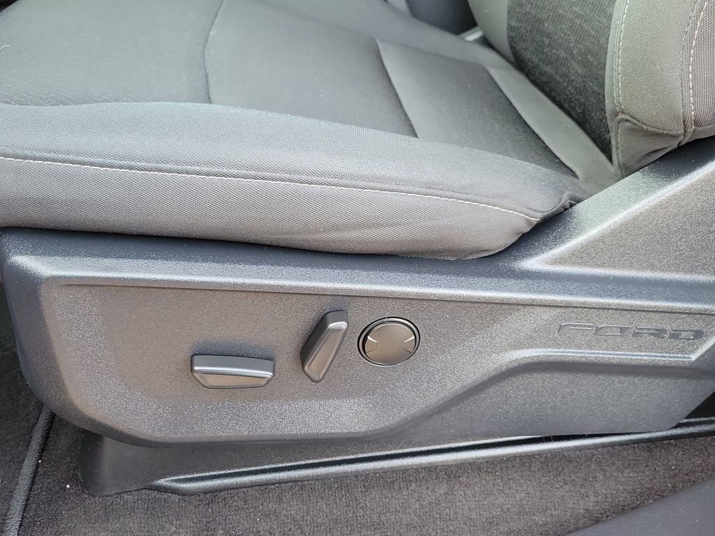 Certified 2022 Ford F150 XLT w/ Equipment Group 302A High image 9