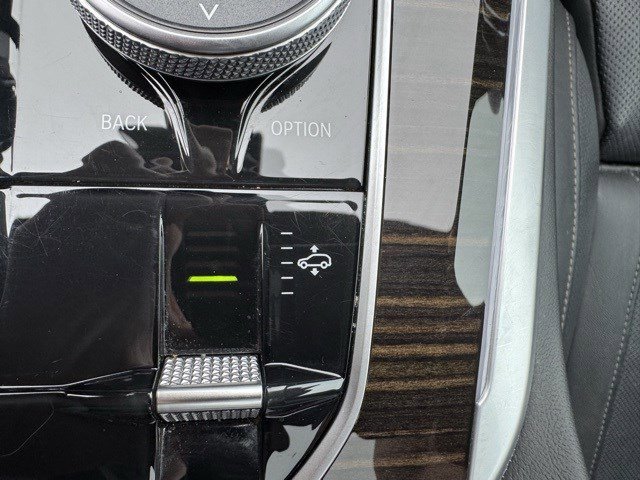 Used 2025 BMW X5 xDrive50e image 24