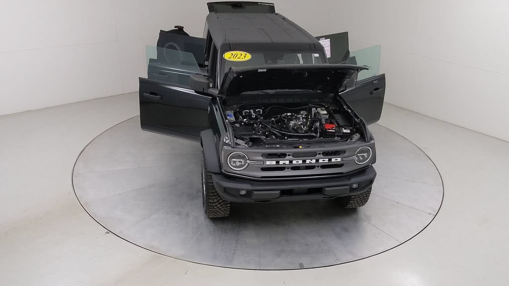 Certified 2023 Ford Bronco Big Bend w/ Sasquatch Package AWD/4WD image 44