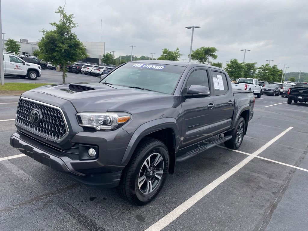 Used 2018 Toyota Tacoma TRD Sport w/ Technology Package RWD image 3