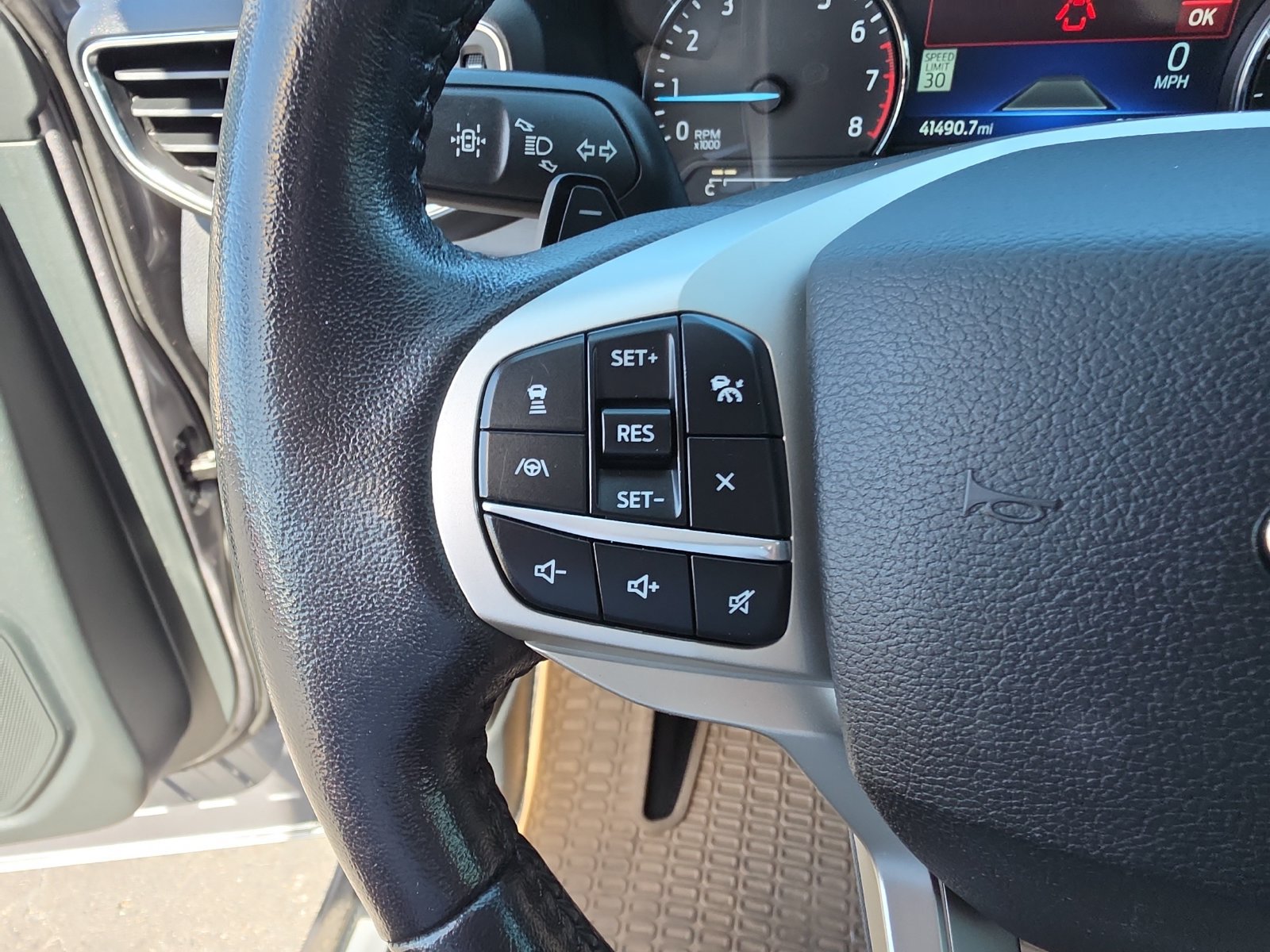 Certified 2021 Ford Explorer Limited w/ Hybrid Equipment Group 310A RWD image 25