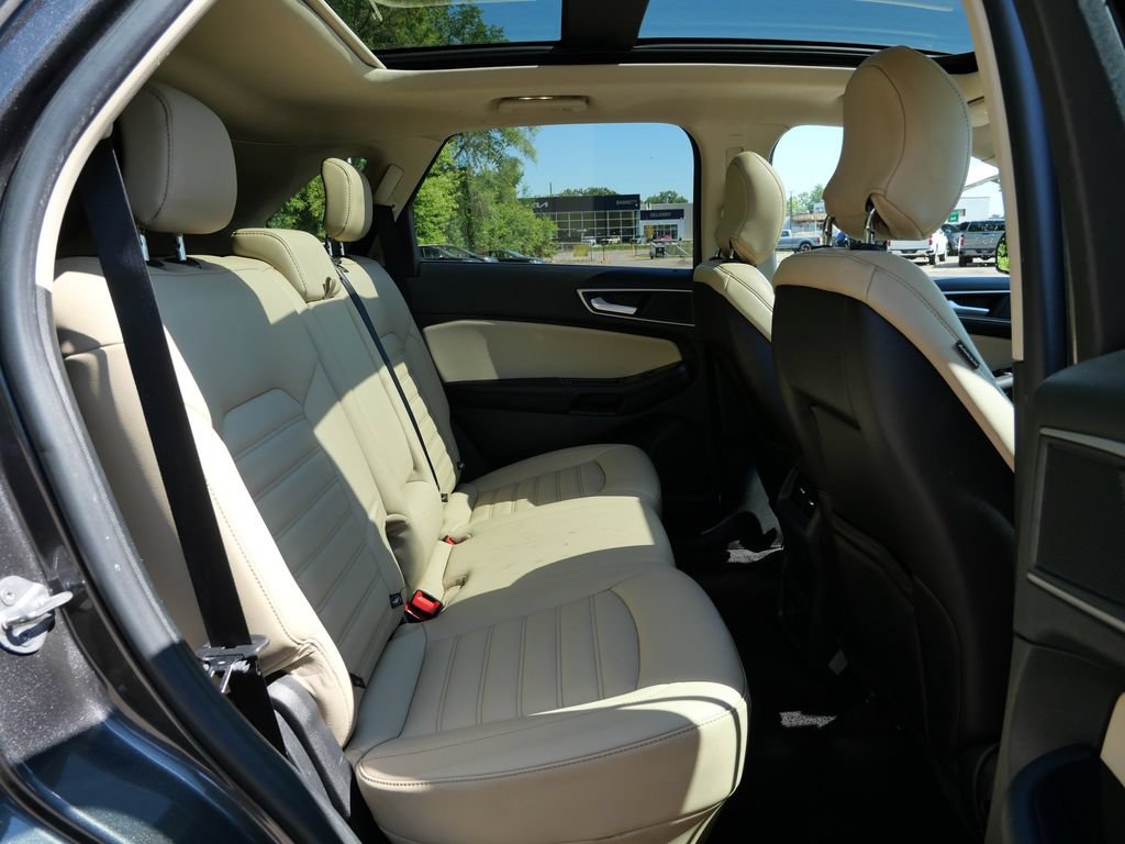 Certified 2019 Ford Edge SEL w/ Equipment Group 201A AWD/4WD image 13