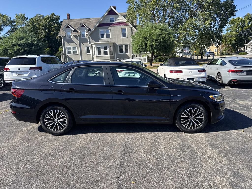 Used 2019 Volkswagen Jetta SEL FWD image 3