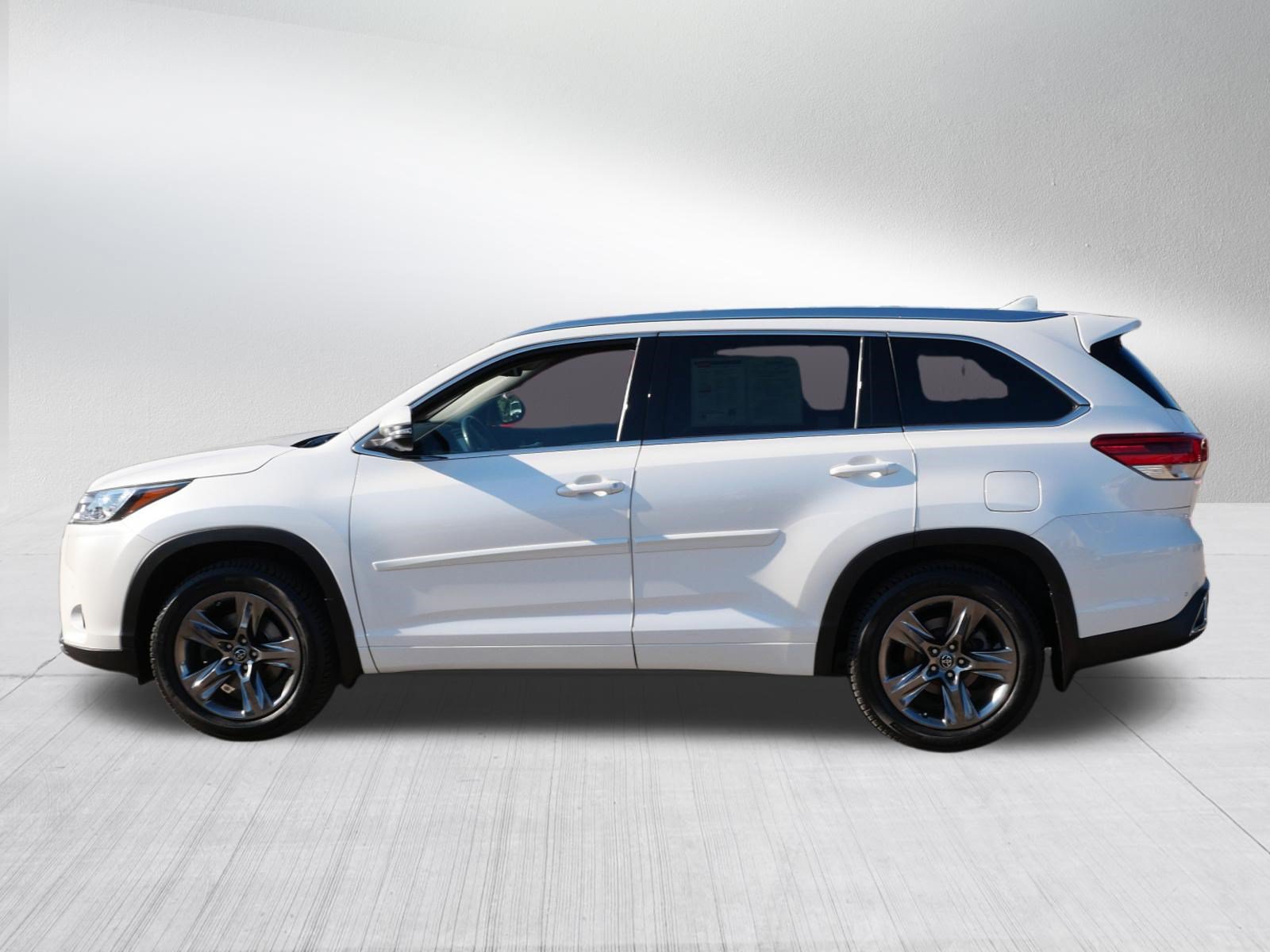 Used 2017 Toyota Highlander Limited Platinum w/ Protection Package #3 AWD/4WD image 4