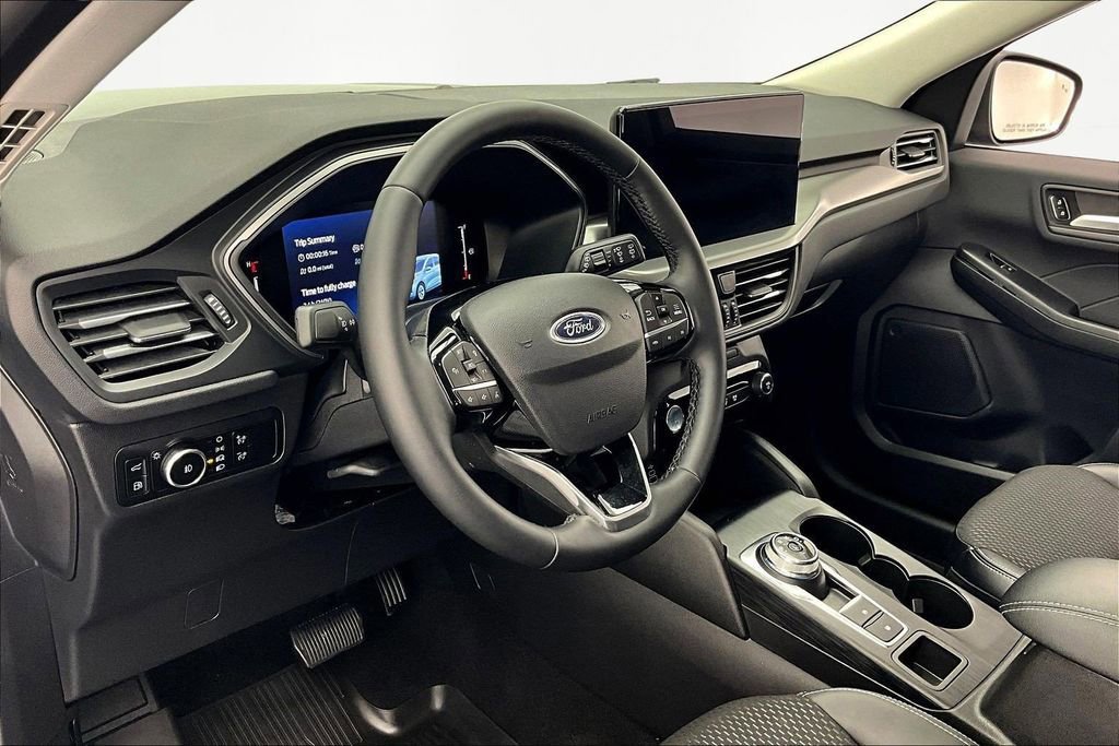 Certified 2025 Ford Escape SE image 14