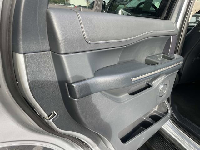 Certified 2024 Ford Expedition XLT image 33