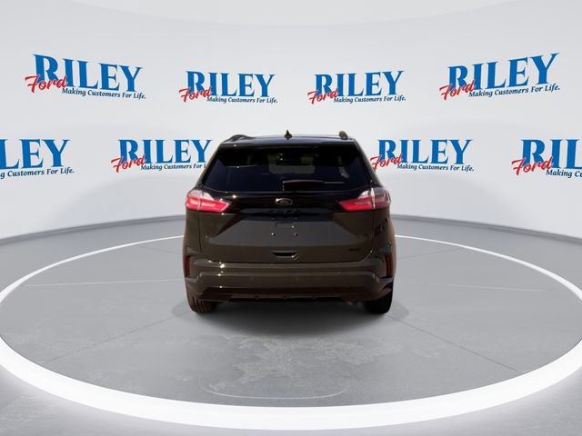 Certified 2024 Ford Edge SE w/ Black Appearance Package AWD/4WD image 8