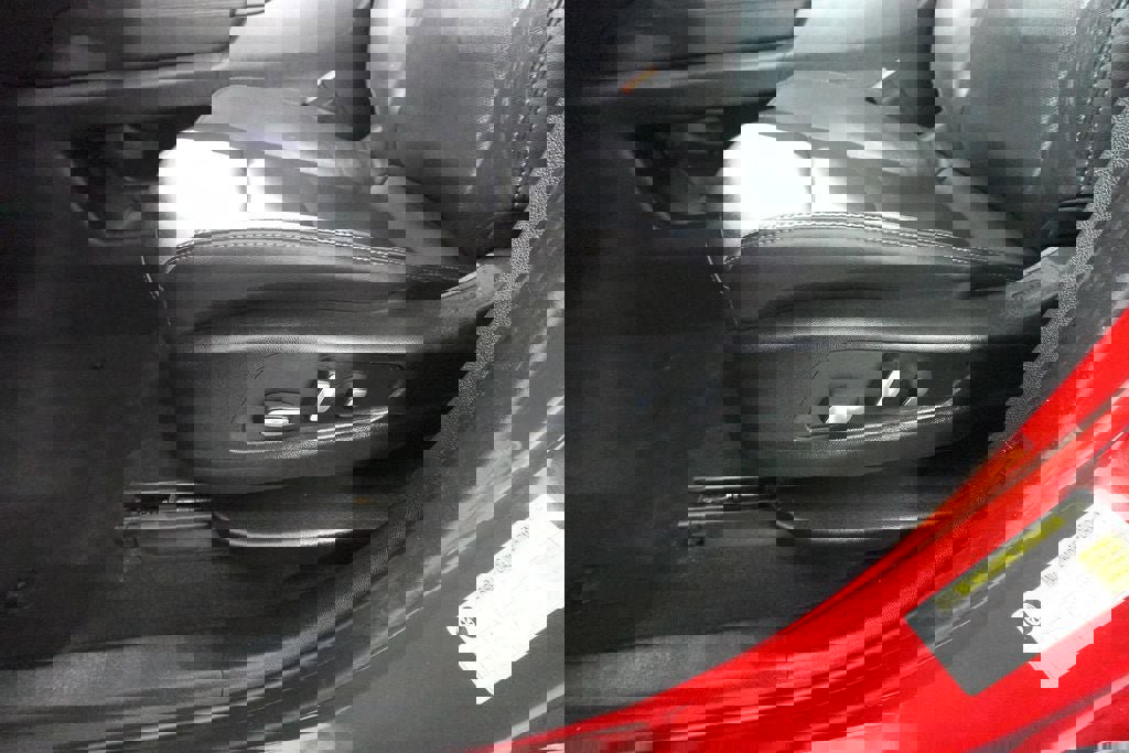 Used 2020 Cadillac XT6 Premium Luxury image 11