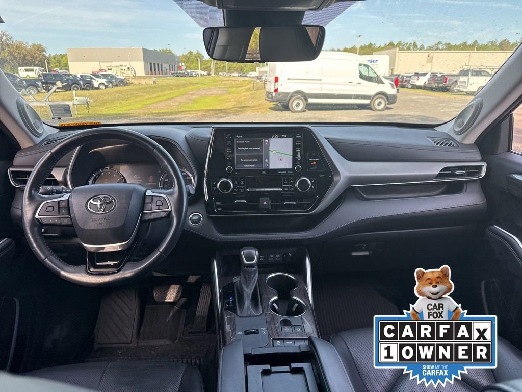 Used 2022 Toyota Highlander Limited image 12