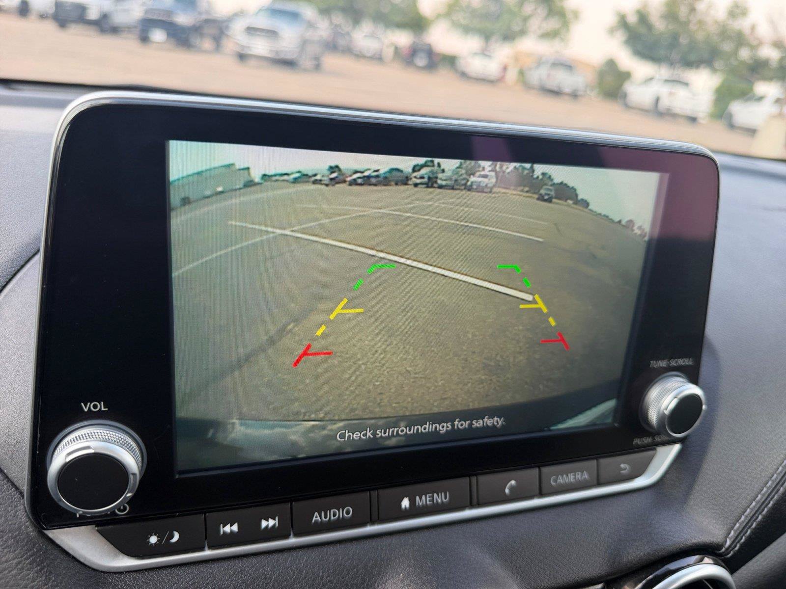 Used 2024 Nissan Sentra SV FWD image 25