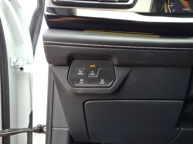 Used 2024 Volkswagen Atlas SEL AWD/4WD image 24
