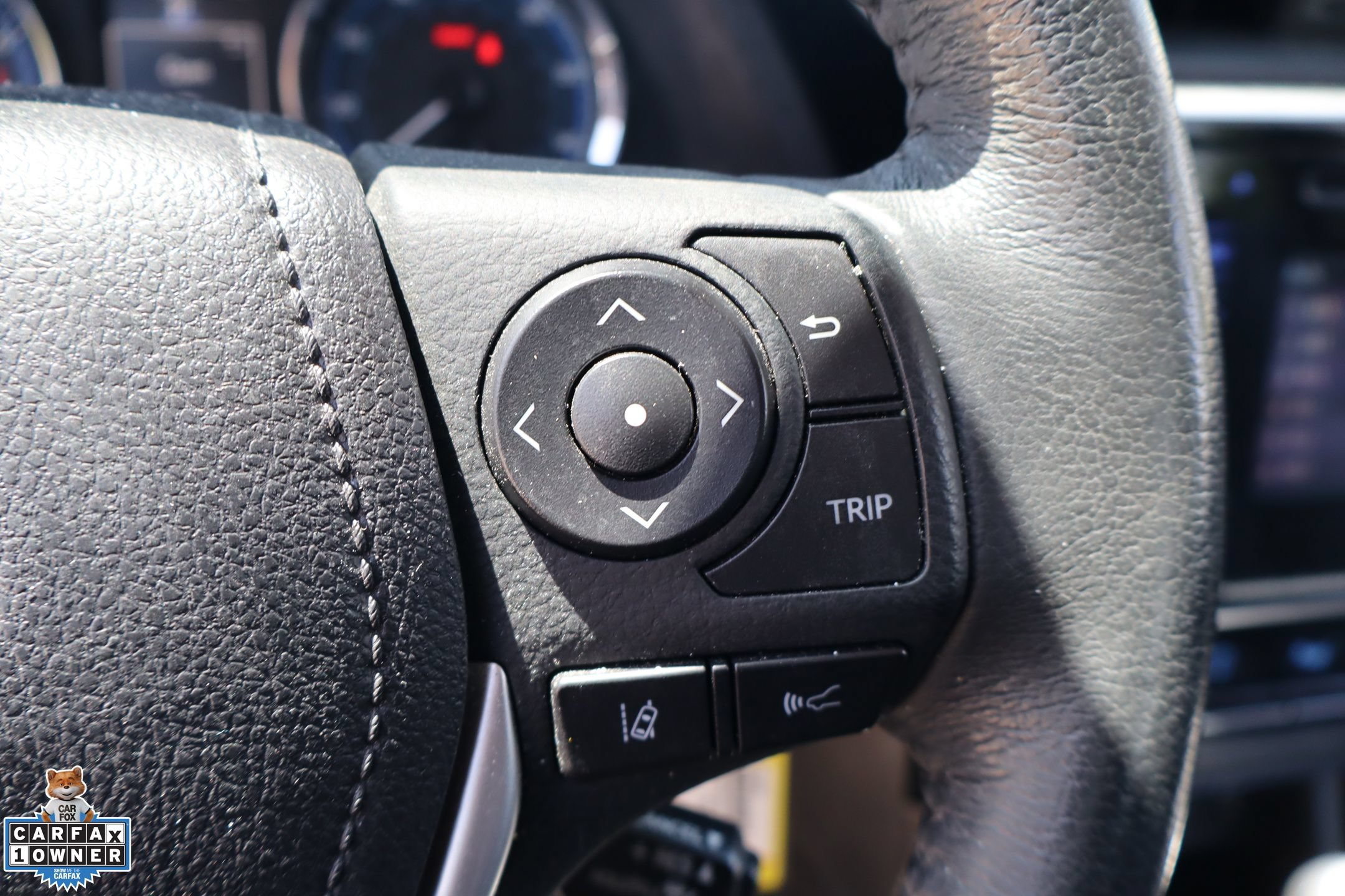 Used 2019 Toyota Corolla SE FWD image 16