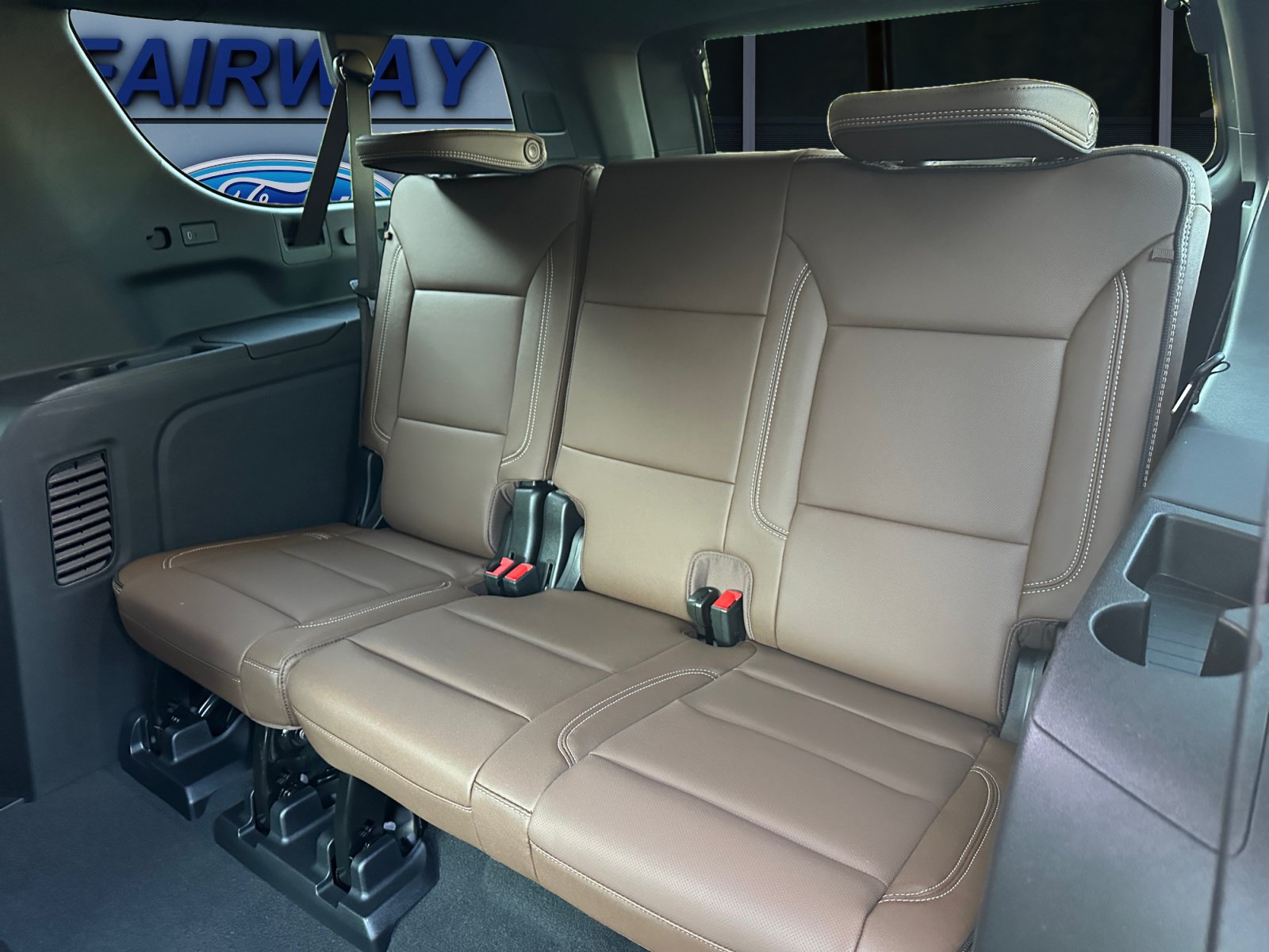 Used 2026 Chevrolet Suburban High Country AWD/4WD image 13