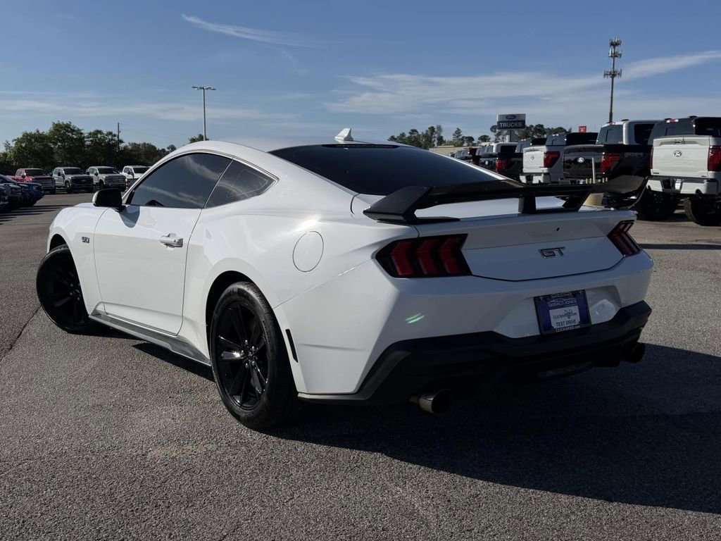 Certified 2025 Ford Mustang GT RWD image 5
