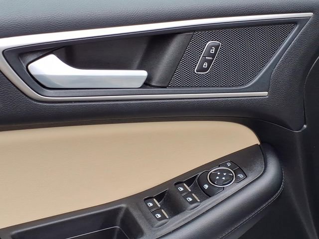 Certified 2023 Ford Edge SEL w/ Convenience Package AWD/4WD image 9