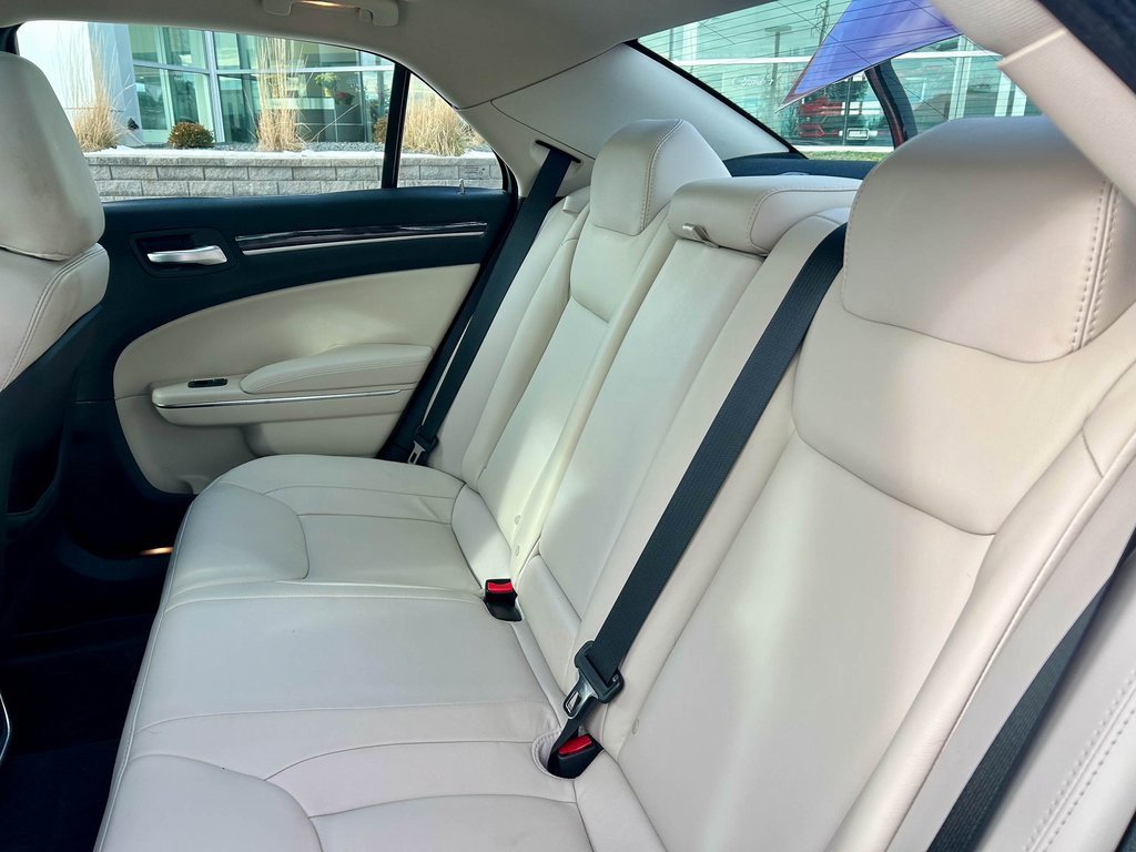 Used 2017 Chrysler 300 Limited w/ Value Package image 12