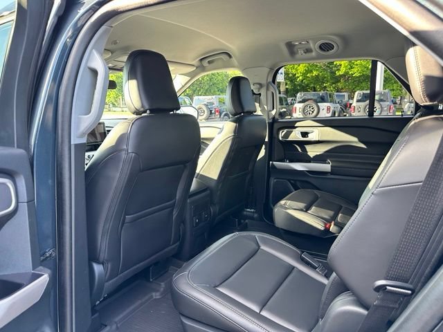 Certified 2023 Ford Explorer XLT w/ Equipment Group 202A AWD/4WD image 35
