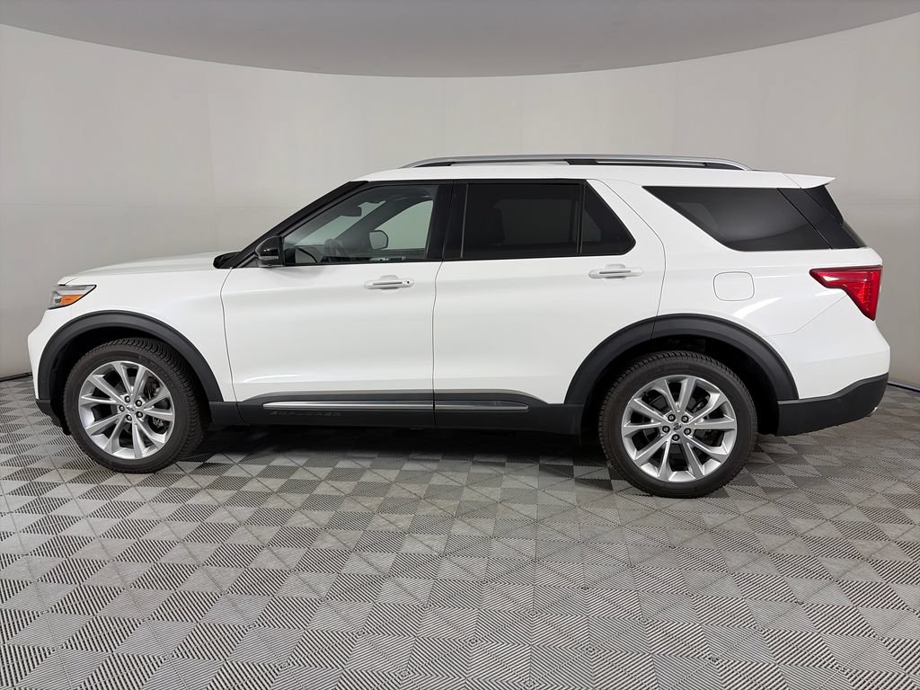 Certified 2022 Ford Explorer Platinum w/ Equipment Group 601A AWD/4WD image 4