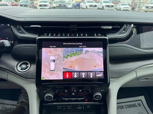 Used 2023 Jeep Grand Cherokee Overland w/ Advanced Protech Group III AWD/4WD image 15