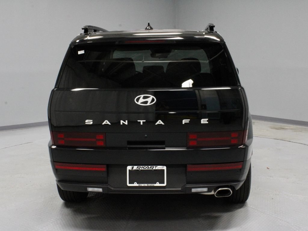 Used 2025 Hyundai Santa Fe SEL FWD image 9