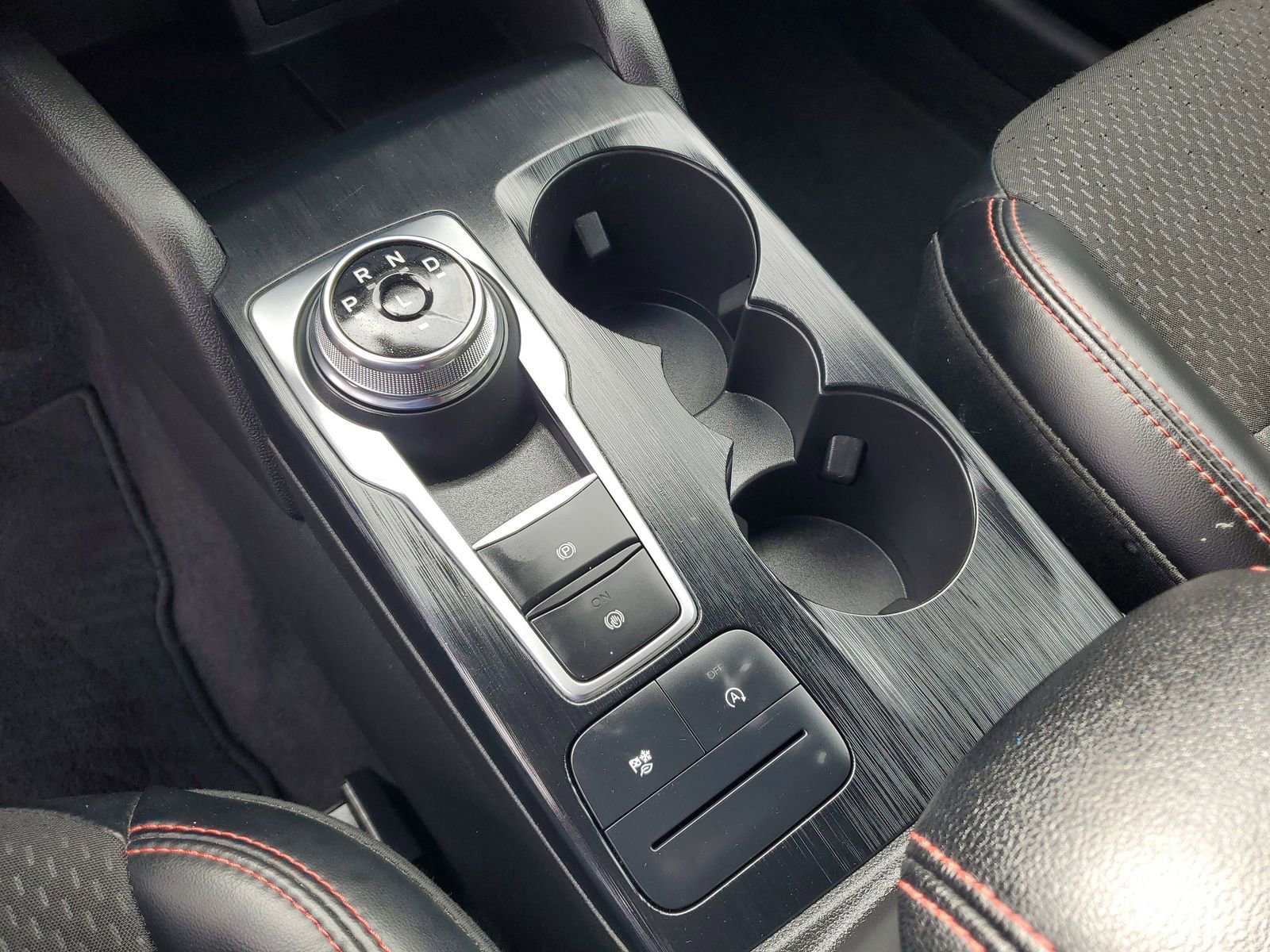 Certified 2025 Ford Escape ST-Line FWD image 28