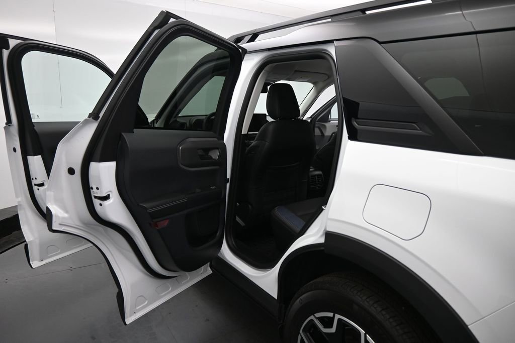 Certified 2025 Ford Bronco Sport Outer Banks w/ Outer Banks Tech Package+ AWD/4WD image 20