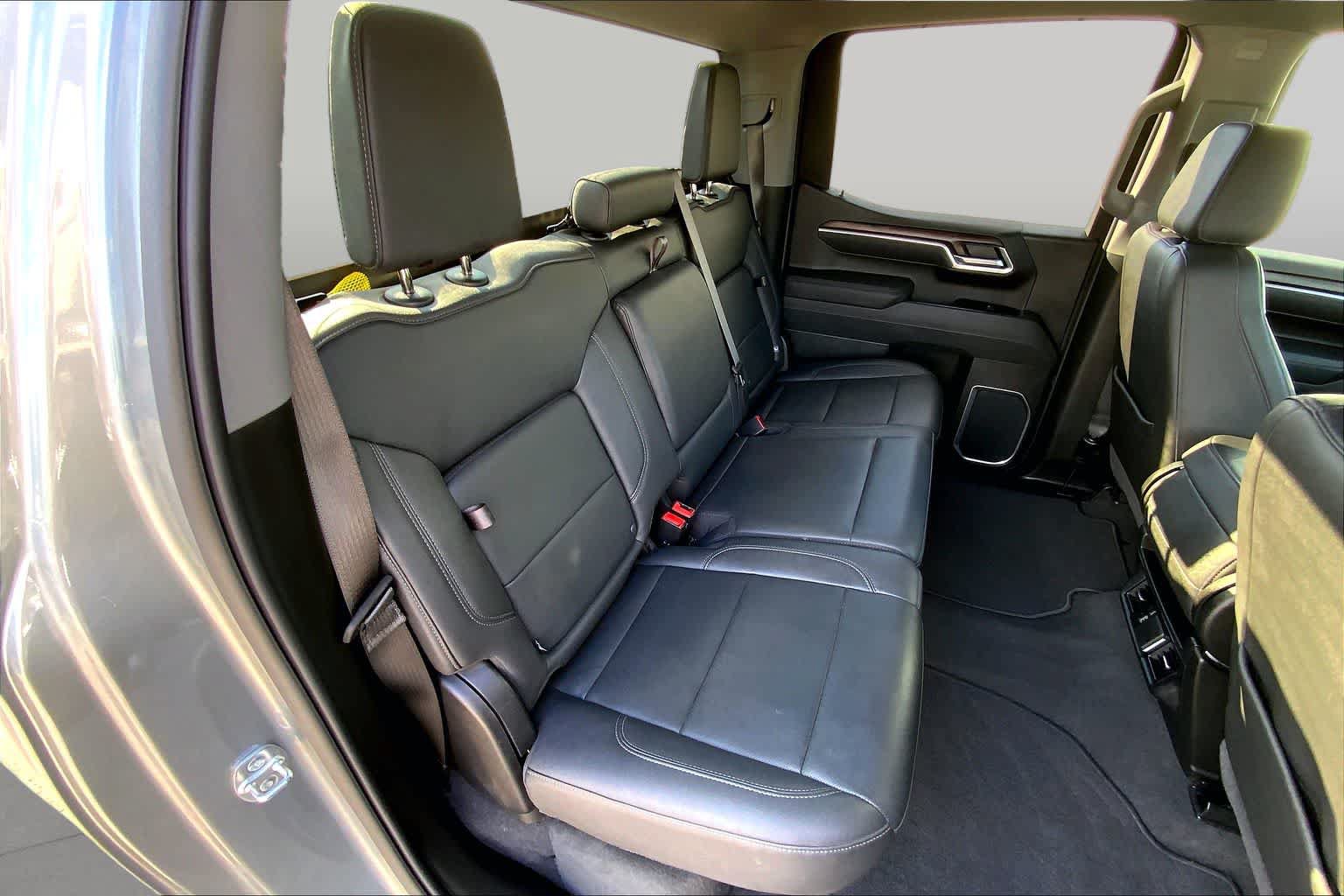 Used 2026 GMC Sierra 1500 SLT AWD/4WD image 20