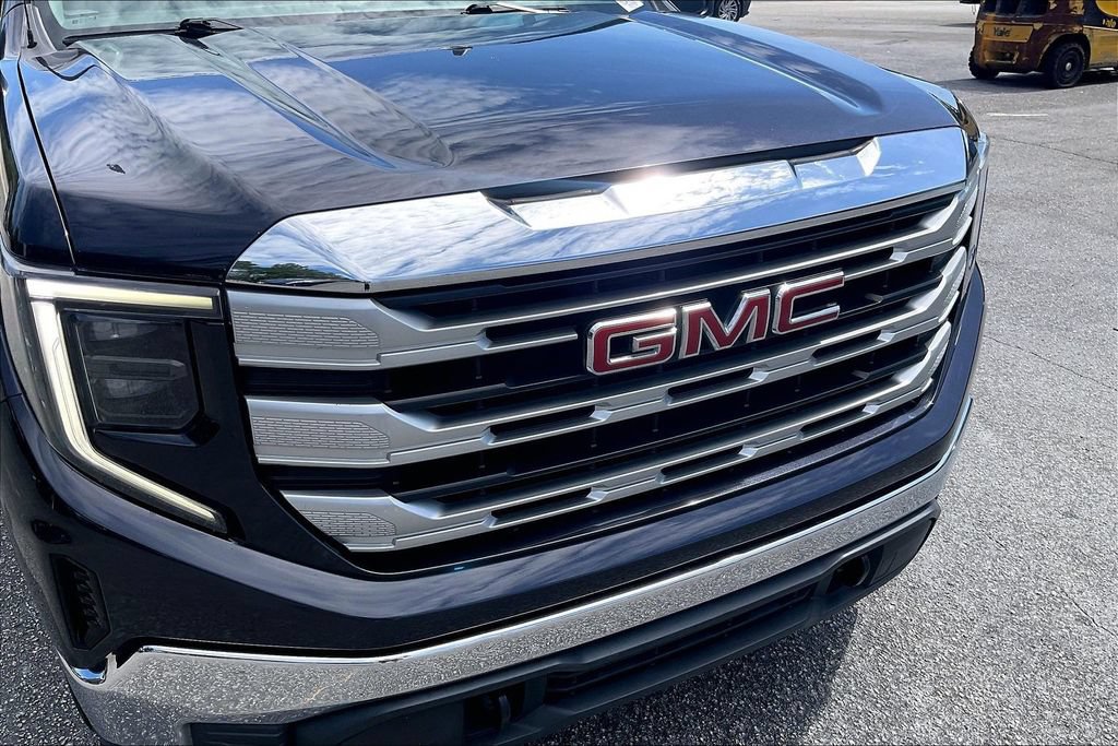 Used 2023 GMC Sierra 1500 SLE AWD/4WD image 29