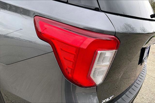 Certified 2023 Ford Explorer XLT w/ Equipment Group 202A AWD/4WD image 30