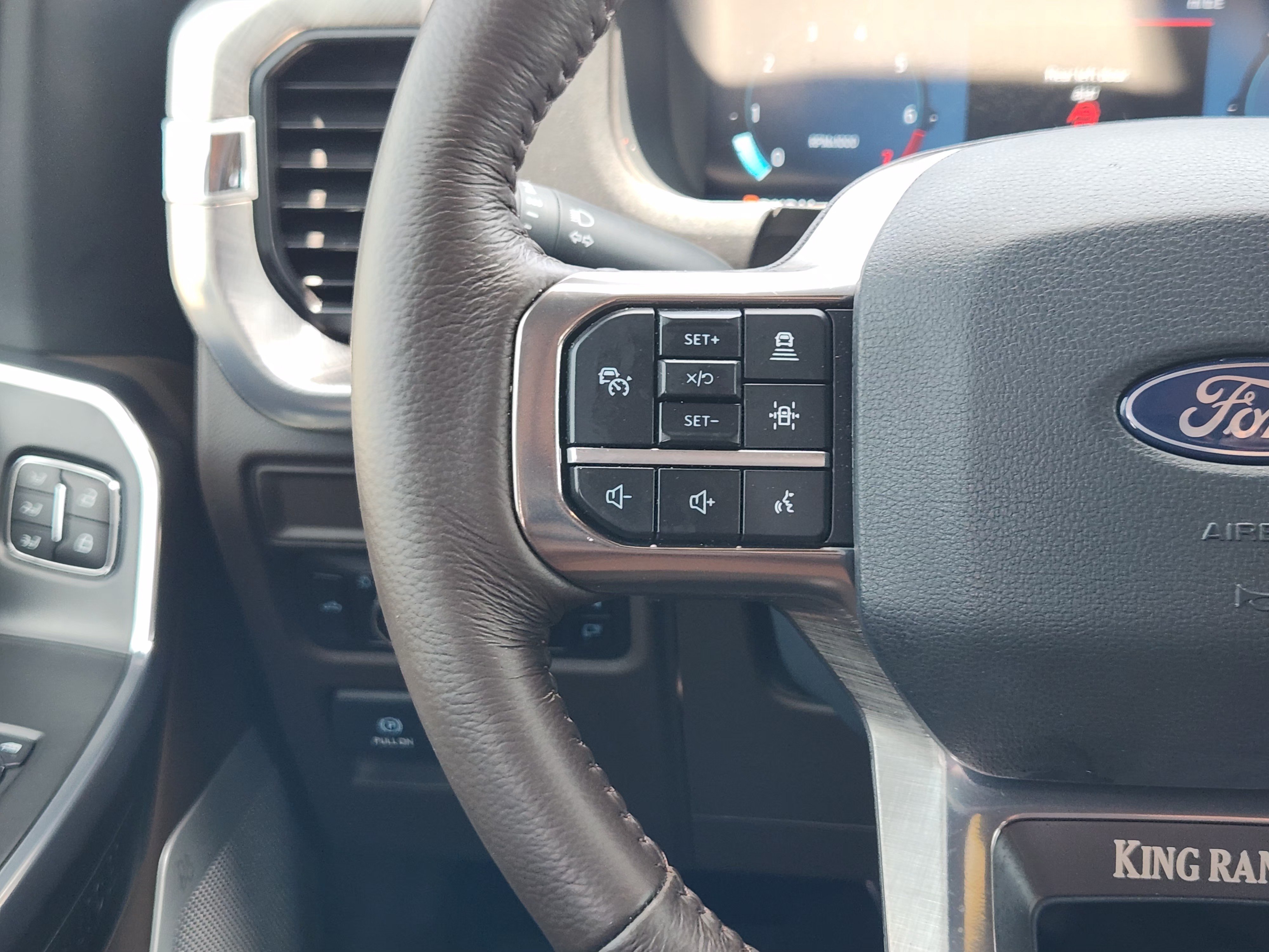 Certified 2025 Ford F150 King Ranch w/ FX4 Off-Road Package AWD/4WD image 31