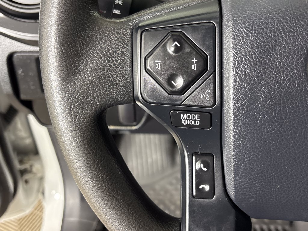 Used 2017 Toyota Tacoma SR AWD/4WD image 17