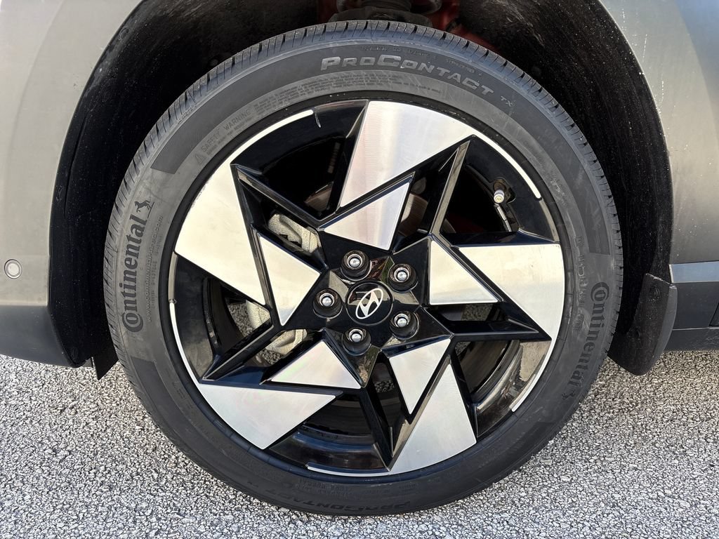 Used 2025 Hyundai Kona Limited FWD image 14