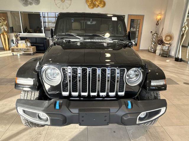 Used 2022 Jeep Wrangler Unlimited Sahara w/ Cold Weather Group image 8