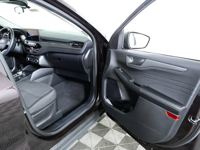 Certified 2023 Ford Escape Active AWD/4WD image 10