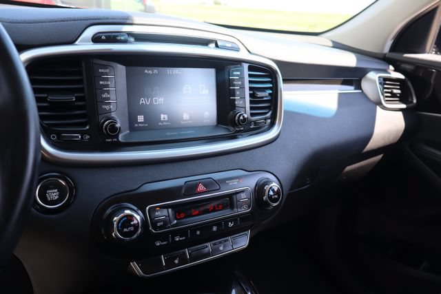Used 2019 Kia Sorento EX AWD/4WD image 21
