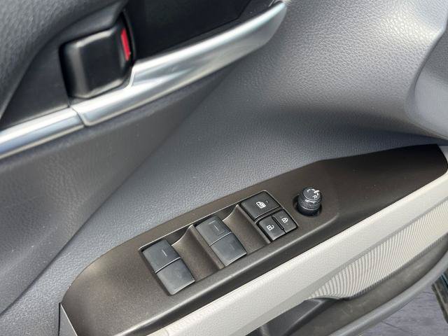 Used 2024 Toyota Camry SE FWD image 13