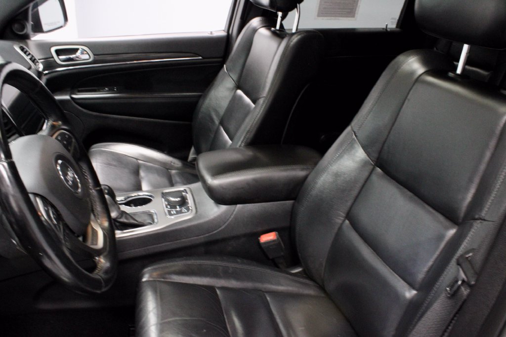 Used 2021 Jeep Grand Cherokee Limited AWD/4WD image 23