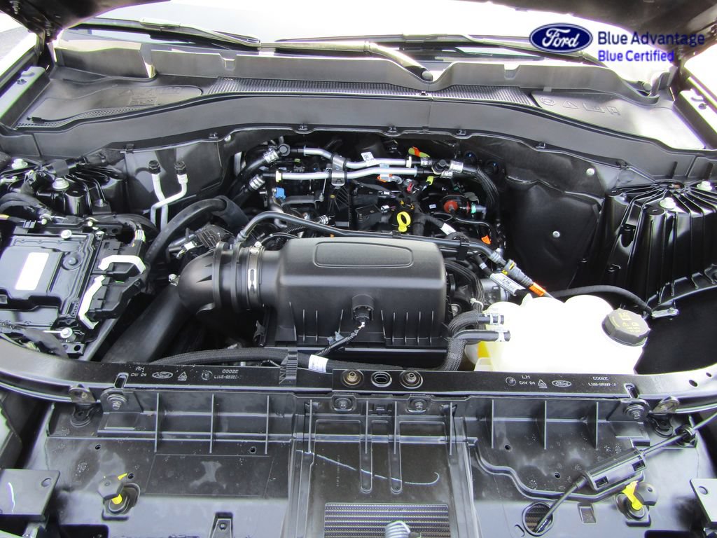 Certified 2024 Ford Explorer XLT w/ Equipment Group 202A AWD/4WD image 39